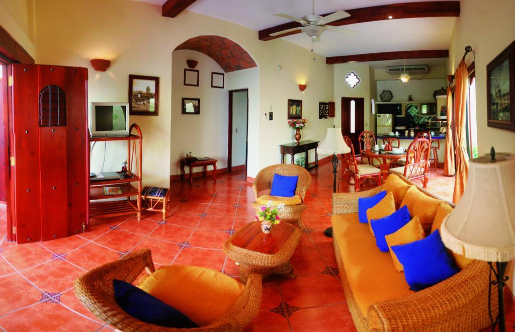 Obispo Condos กรานาดา ภายนอก รูปภาพ